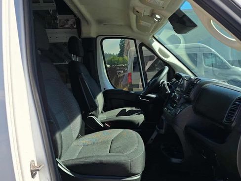 Used 2023 RAM ProMaster 2500 FWD image 11