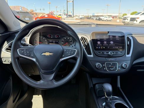 Used 2024 Chevrolet Malibu LS image 16