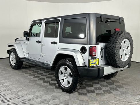 Used 2012 Jeep Wrangler Unlimited Sahara w/ Connectivity Group image 15