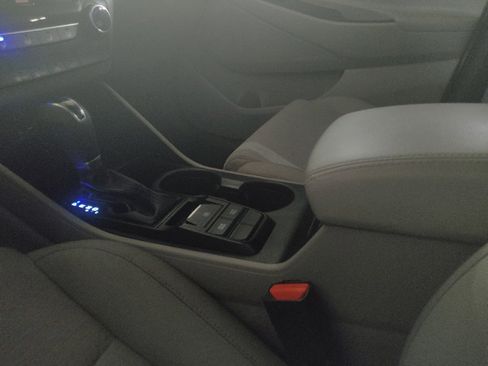 Used 2019 Hyundai Tucson SE image 26