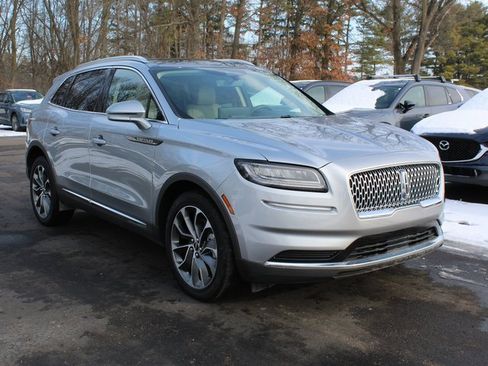 Certified 2022 Lincoln Nautilus Reserve image 1