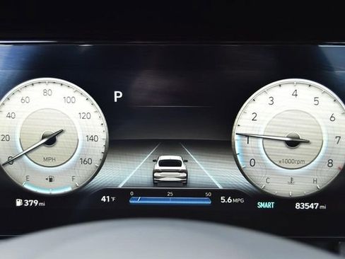 Used 2023 Hyundai Elantra SEL w/ Convenience Package image 11