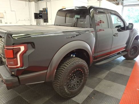 Used 2018 Ford F150 Raptor w/ Equipment Group 801A Mid AWD/4WD image 11