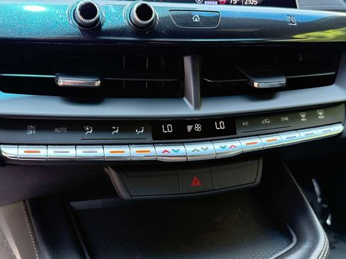Used 2021 Cadillac CT4 Luxury RWD image 24