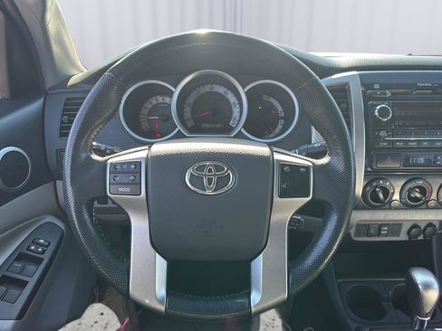 Used 2012 Toyota Tacoma 4x4 Double Cab w/ TRD Off-Road Pkg image 27