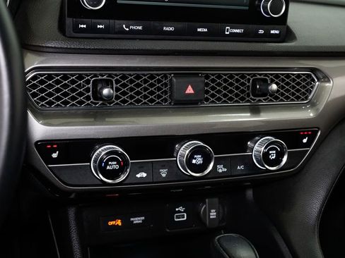 Certified 2023 Acura Integra Base image 17