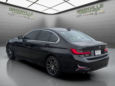 Used 2019 BMW 330i Sedan w/ Premium Package RWD image 3