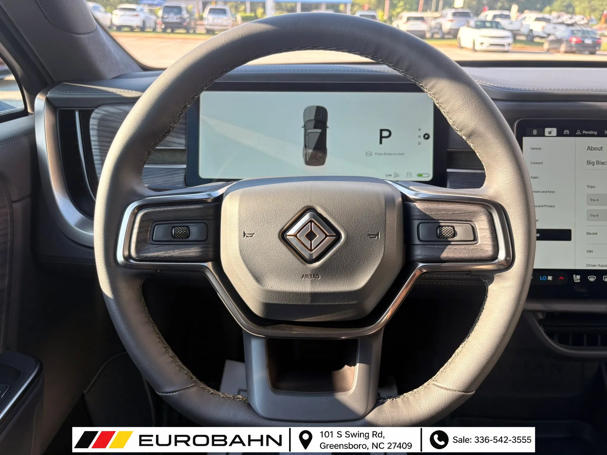 Used 2025 Rivian R1S Adventure Dual AWD/4WD image 19