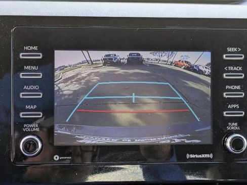 Used 2024 Toyota Camry SE image 18