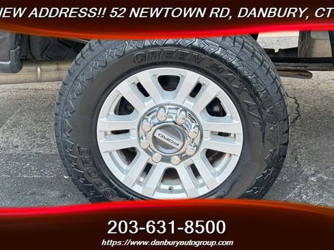 Used 2017 Ford F250 XLT w/ XLT Value Package AWD/4WD image 10