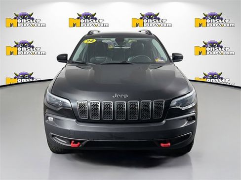 Used 2022 Jeep Cherokee Trailhawk w/ Trailer Tow Group image 2