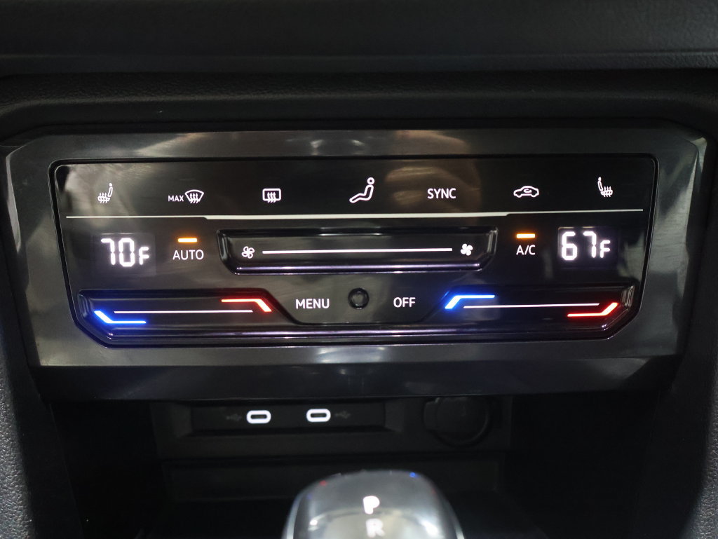 Used 2022 Volkswagen Tiguan SE R-Line AWD/4WD image 33