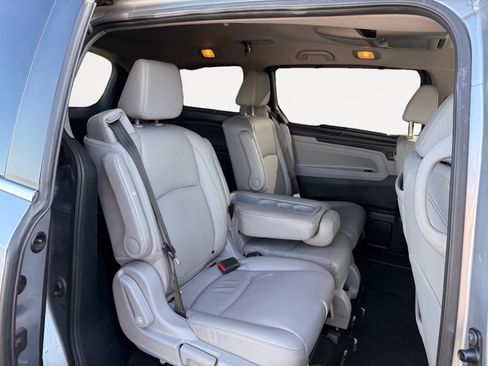 Used 2023 Honda Odyssey Touring image 18