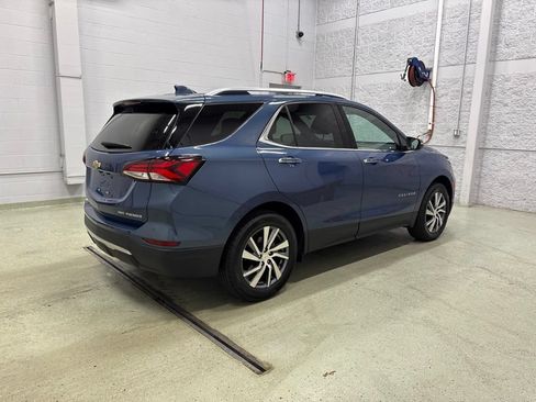 Used 2024 Chevrolet Equinox Premier AWD/4WD image 4