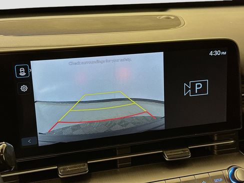 Used 2025 Hyundai Kona SEL image 23