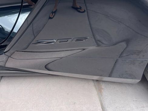 Used 2025 Chevrolet Corvette Z06 w/ Z07 Performance Package RWD image 5