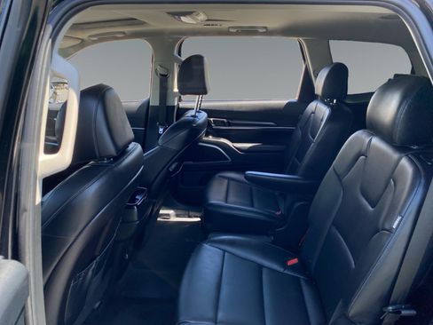Used 2024 Kia Telluride S w/ S Sunroof Package FWD image 13