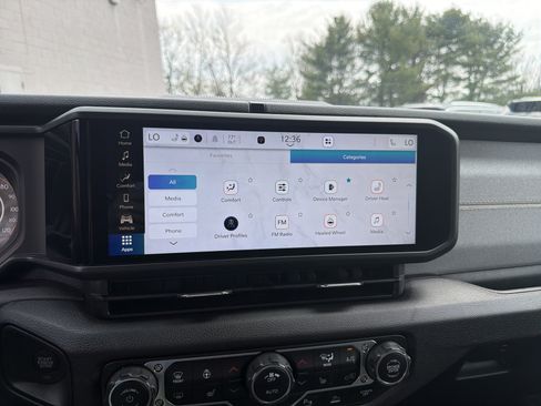 Certified 2025 Jeep Wrangler Sport image 20