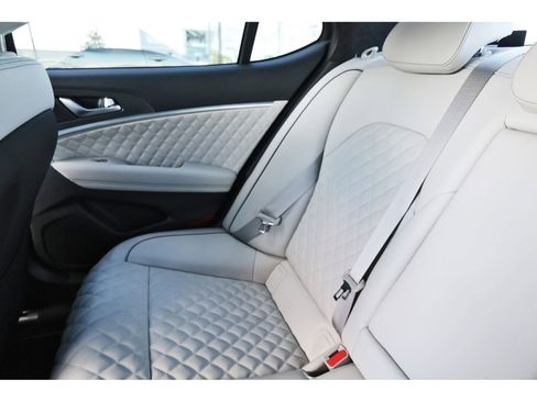 Used 2025 Genesis G70 3.3T Advanced w/ Sport Prestige Package image 13