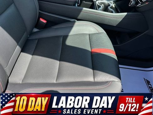 Certified 2024 Chevrolet Traverse RS w/ LPO, Floor Liner Package FWD image 31