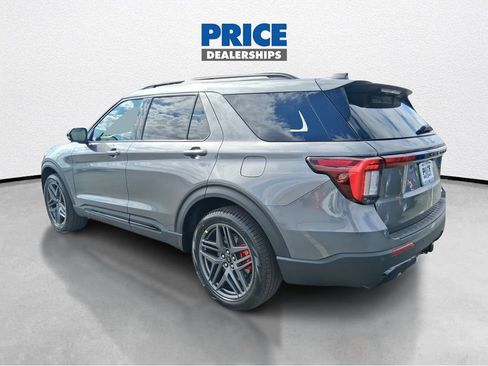New 2026 Ford Explorer ST-Line AWD/4WD image 14