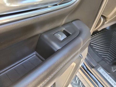 Used 2021 Chevrolet Tahoe Z71 w/ Rear Media and Nav Package image 18