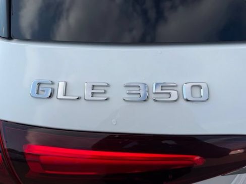 Used 2024 Mercedes-Benz GLE 350 4MATIC image 9