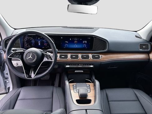 Used 2024 Mercedes-Benz GLE 350 4MATIC w/ Winter Package image 48