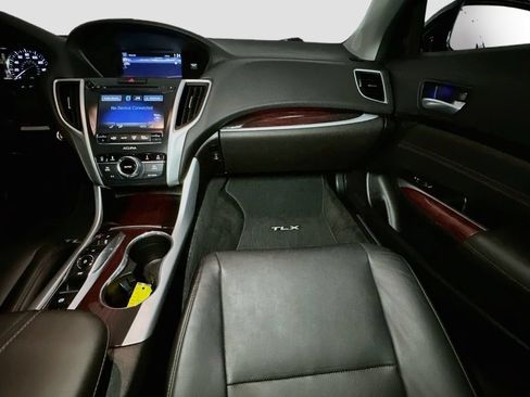 Used 2017 Acura TLX V6 SH-AWD w/ Technology Pkg image 30