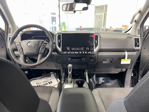 New 2026 Nissan Frontier SV w/ SV Convenience Package RWD image 9