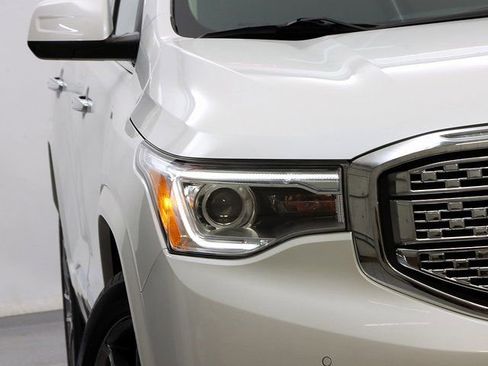 Used 2019 GMC Acadia Denali w/ Technology Package image 4