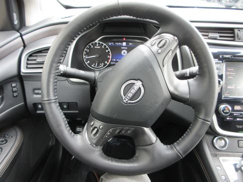 Used 2023 Nissan Murano Platinum w/ Cargo Package image 35