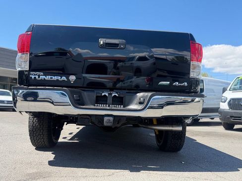 Used 2011 Toyota Tundra 4x4 CrewMax w/ Tow Pkg image 37