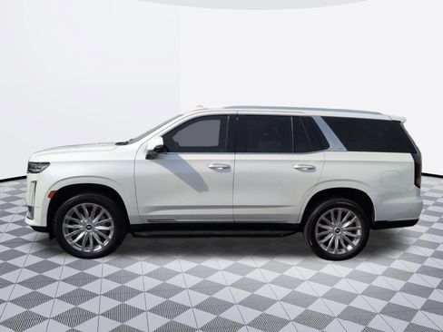 Certified 2021 Cadillac Escalade Premium Luxury AWD/4WD image 5