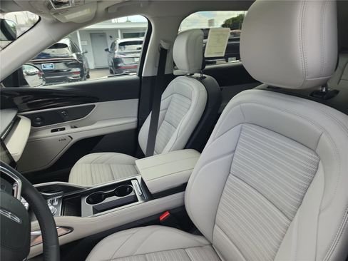 New 2026 Lincoln Nautilus Reserve w/ Jet Appearance Package image 14