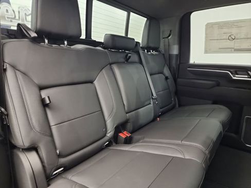 New 2026 GMC Sierra 2500 SLT w/ SLT Premium Package image 33