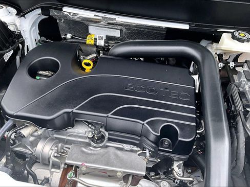 Used 2026 Chevrolet Equinox LT FWD image 33