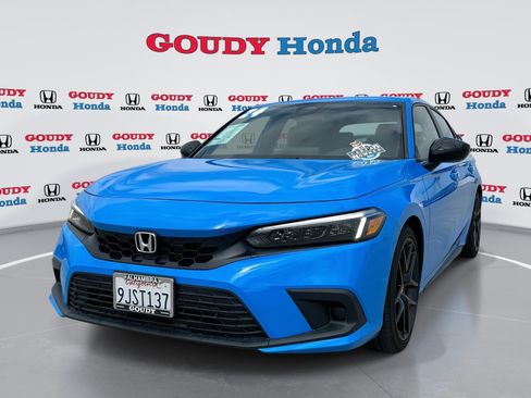 Used 2024 Honda Civic Sport image 1