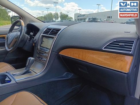 Used 2011 Lincoln MKX AWD w/ 102A Rapid Spec Order Code image 16
