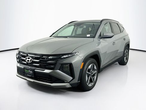 Used 2025 Hyundai Tucson SEL FWD image 3
