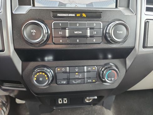 Used 2019 Ford F150 XLT w/ Equipment Group 301A Mid AWD/4WD image 21