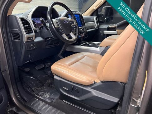 Used 2022 Ford F250 Lariat w/ Lariat Value Package image 3