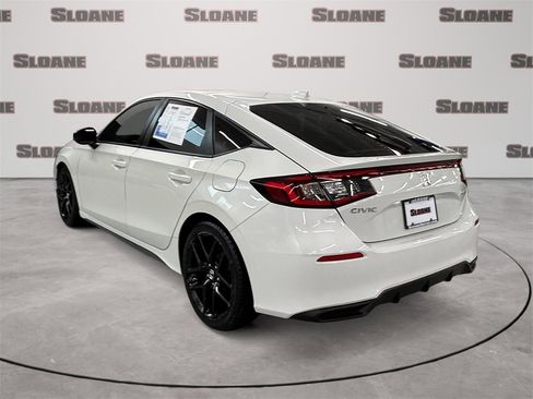 Used 2023 Honda Civic Sport image 3