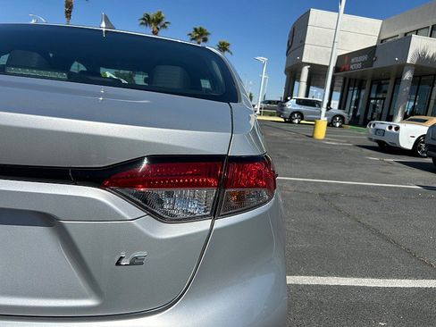 Used 2024 Toyota Corolla LE FWD image 10
