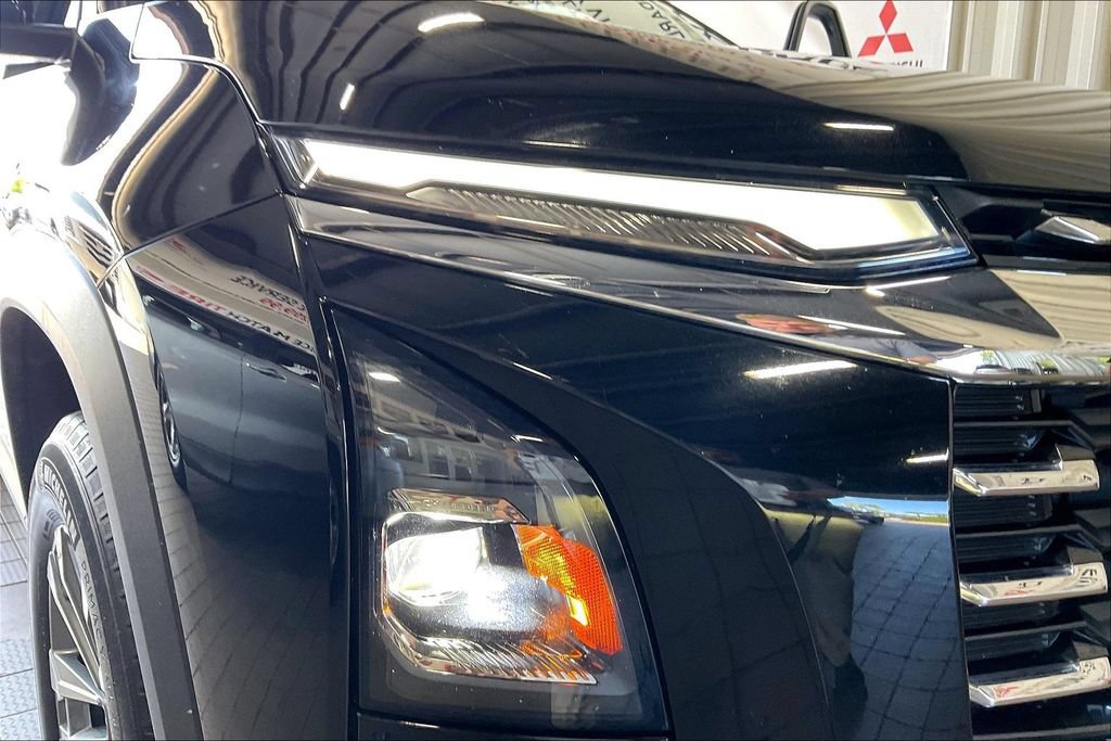 Used 2025 Chevrolet Equinox LT AWD/4WD image 24