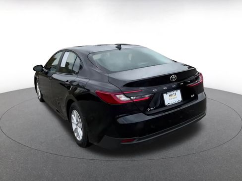 Used 2025 Toyota Camry LE image 10