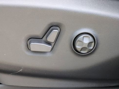 New 2026 Chrysler Pacifica Select image 22