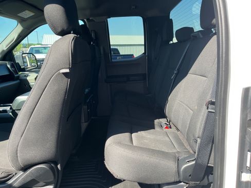 Used 2018 Ford F150 XL w/ Equipment Group 101A Mid AWD/4WD image 19