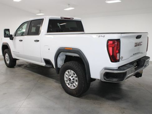 Used 2024 GMC Sierra 2500 Pro w/ Convenience Package AWD/4WD image 8