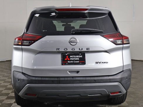 Used 2022 Nissan Rogue SV image 10